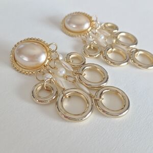 Chic Gold and Pearl Dangle Earrings